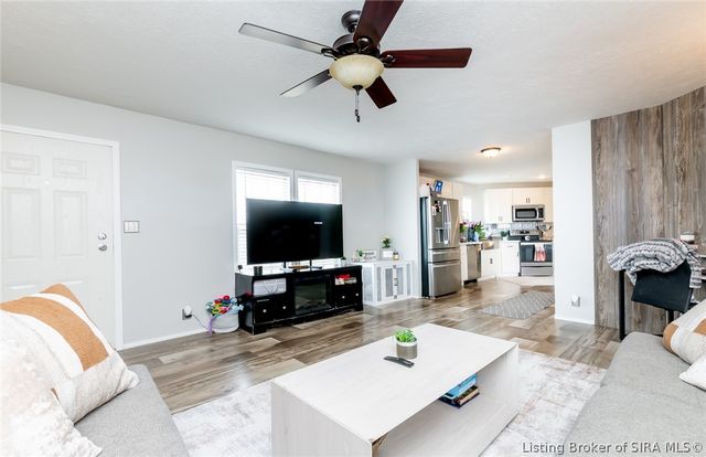 4690 Tunnel Mill Road, Charlestown, IN 47111