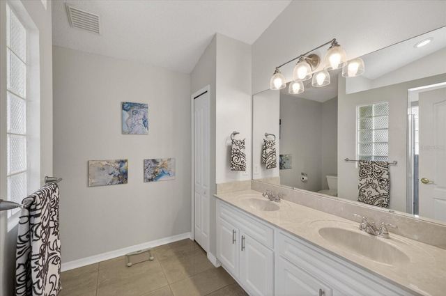 8503 BELLA WAY, Tampa, FL 33635