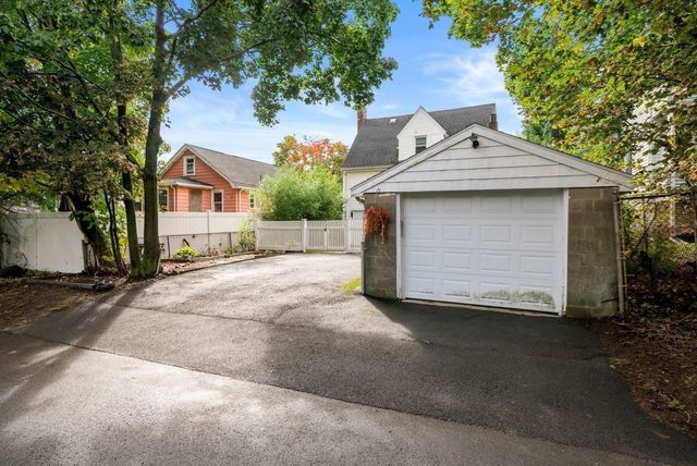 68 Grover St, Everett, MA 02149