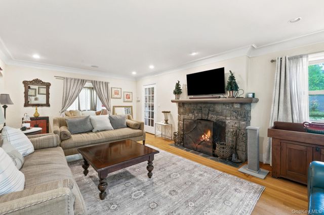 873 James Street, Pelham, NY 10803
