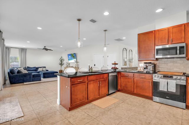 6835 Stoneheath Lane, Port Orange, FL 32128