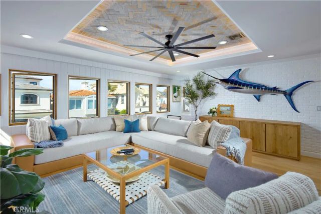 1311 W Bay Avenue, Newport Beach, CA 92661