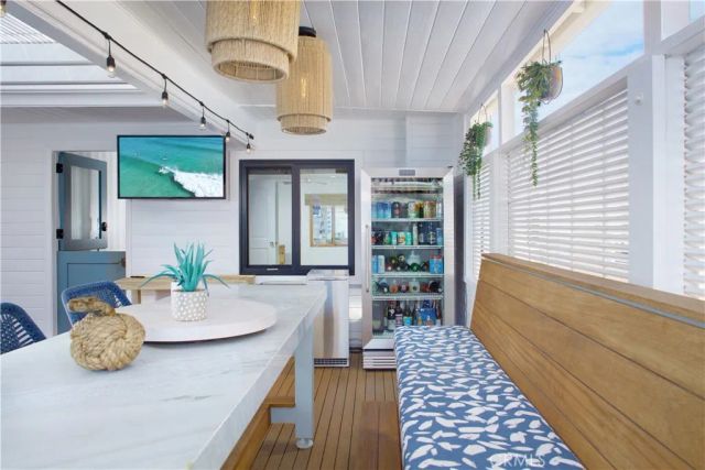 1311 W Bay Avenue, Newport Beach, CA 92661