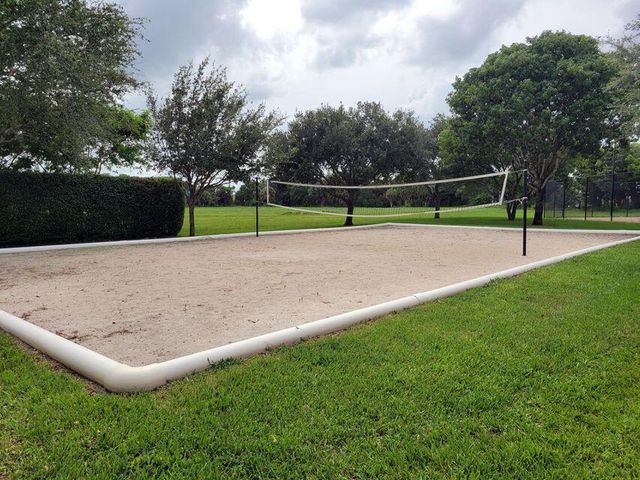 2024 Alta Meadows Lane 808, Delray Beach, FL 33444