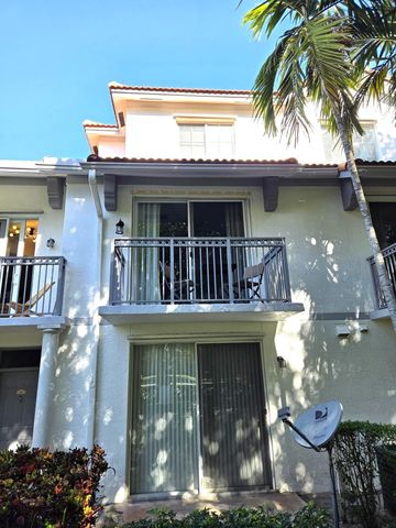 2024 Alta Meadows Lane 808, Delray Beach, FL 33444