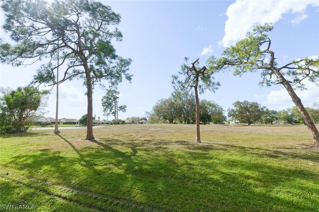 217 Marseille DR, Naples, FL 34112