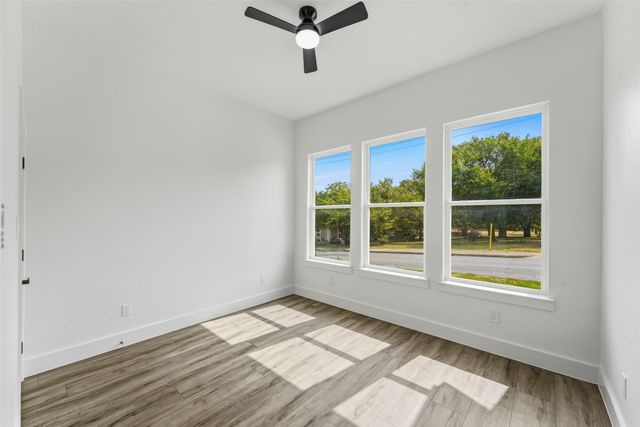 2504 Vaughn Boulevard, Fort Worth, TX 76105