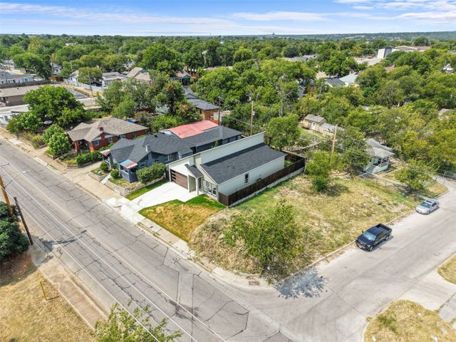2504 Vaughn Boulevard, Fort Worth, TX 76105