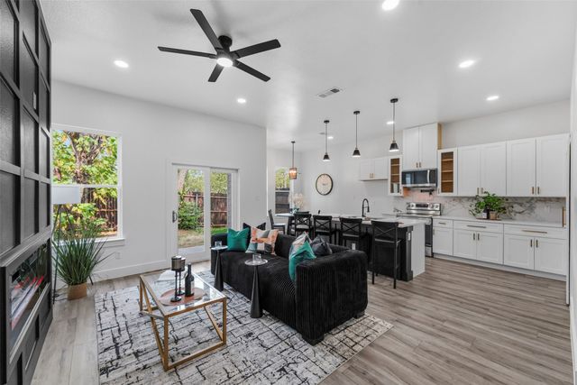 2504 Vaughn Boulevard, Fort Worth, TX 76105