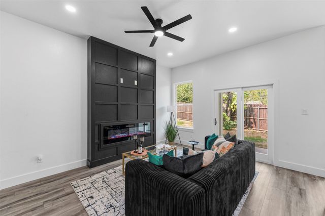 2504 Vaughn Boulevard, Fort Worth, TX 76105