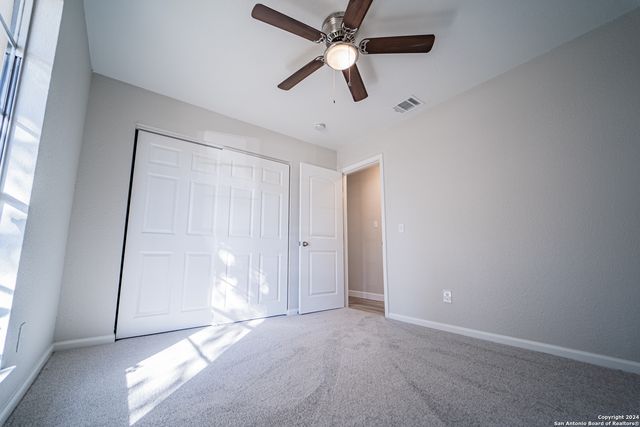 5866 Cliff Path, San Antonio, TX 78250