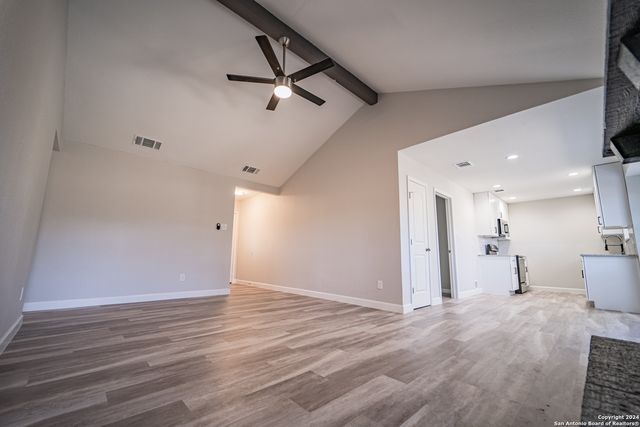 5866 Cliff Path, San Antonio, TX 78250