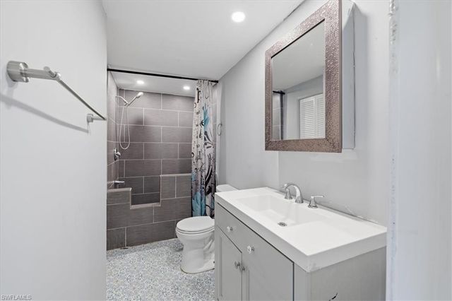 218 Poe AVE, North Fort Myers, FL 33917