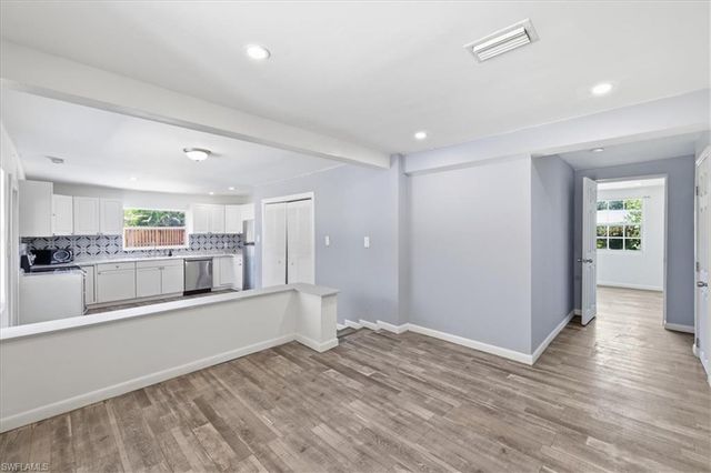 218 Poe AVE, North Fort Myers, FL 33917