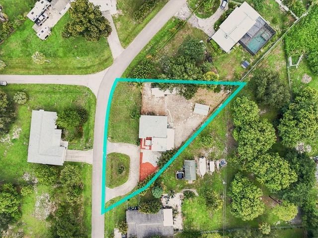 218 Poe AVE, North Fort Myers, FL 33917
