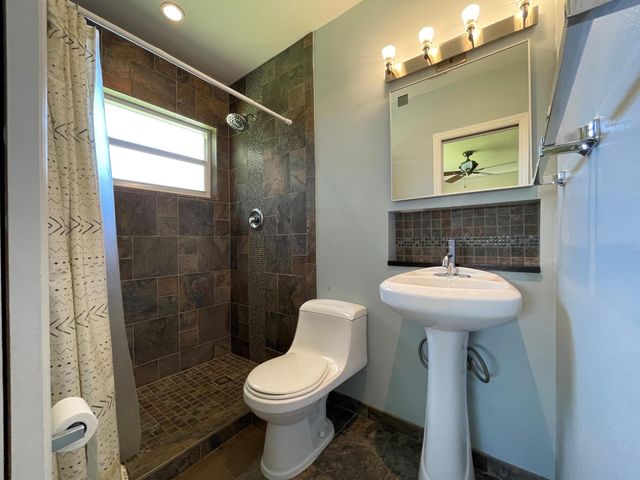 1754 NE 47th Street, Oakland Park, FL 33334