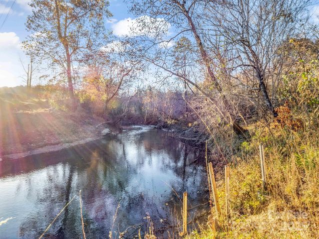 140 Cove Crest Drive, Rutherfordton, NC 28139