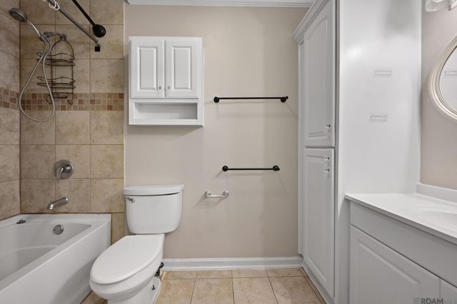 37446 E Hillside Dr, Prairieville, LA 70769