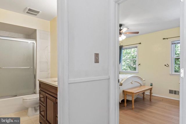 14942 ASHDALE CIR, Woodbridge, VA 22193