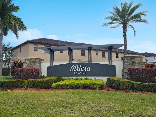 11410 SW 252nd Ter, Homestead, FL 33032