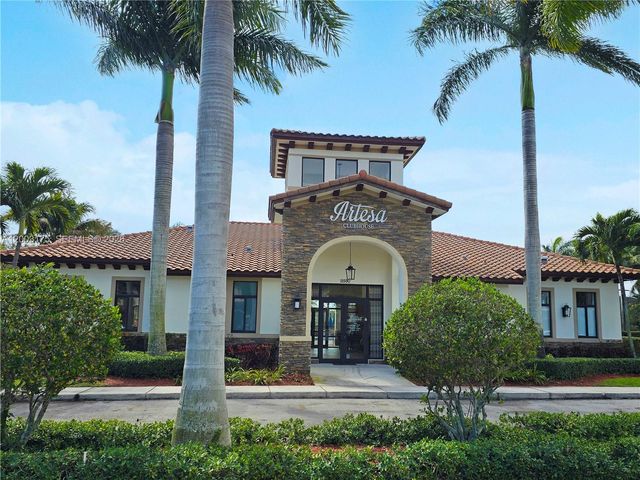 11410 SW 252nd Ter, Homestead, FL 33032