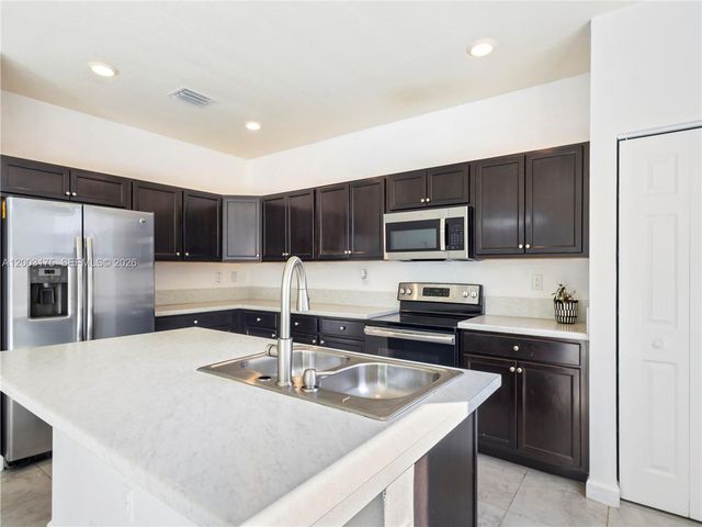 11410 SW 252nd Ter, Homestead, FL 33032