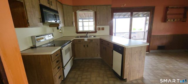 265 South Street, Plymouth, CT 06782