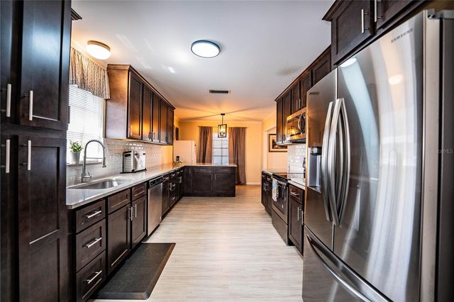 221 WHITMAN ROAD, Winter Haven, FL 33884