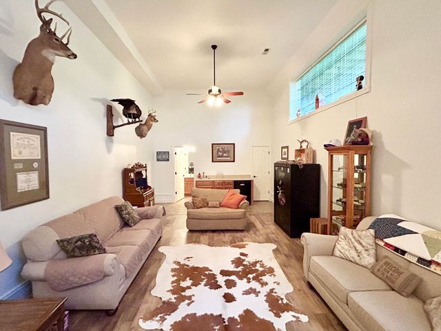 361 Kolsons Landing Drive, Somerset, KY 42503