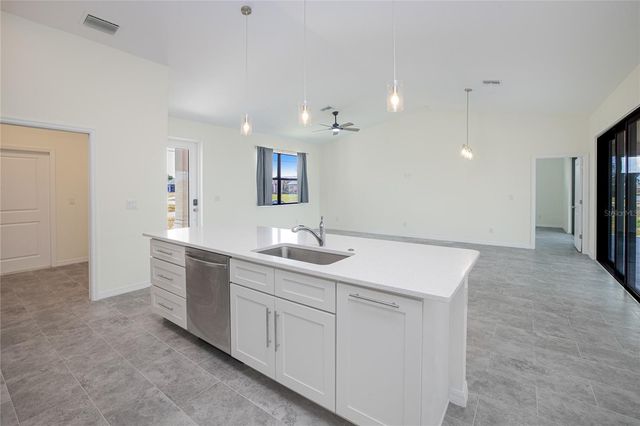 2102 NW 6TH PLACE, Cape Coral, FL 33993