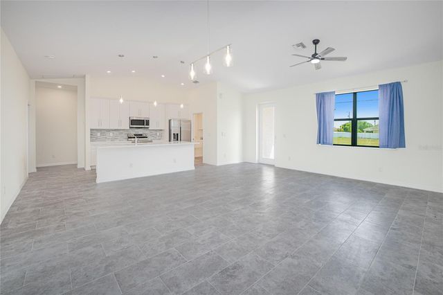 2102 NW 6TH PLACE, Cape Coral, FL 33993