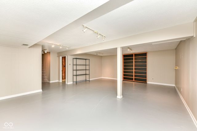 13035 Wembly Road, Carmel, IN 46033