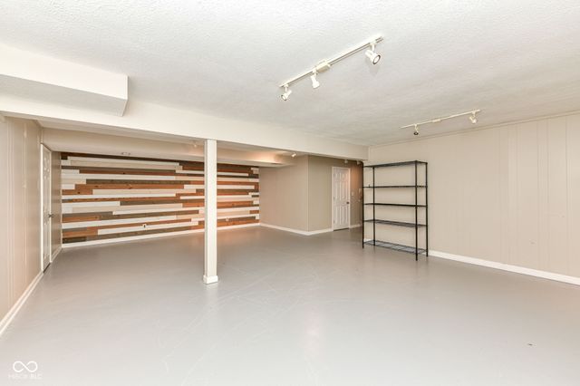 13035 Wembly Road, Carmel, IN 46033