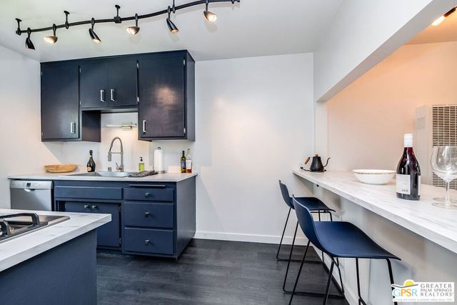 241 S Avenue 57 123, Los Angeles, CA 90042