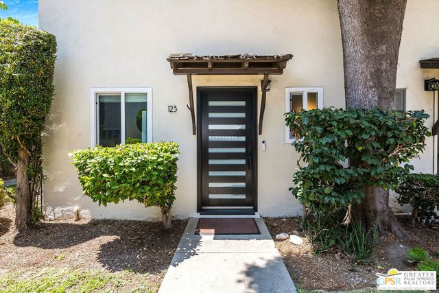 241 S Avenue 57 123, Los Angeles, CA 90042