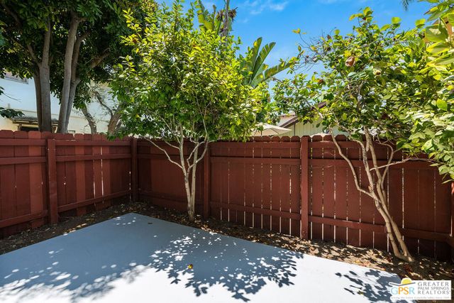 241 S Avenue 57 123, Los Angeles, CA 90042