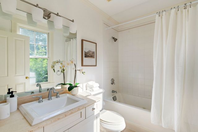 25-27 Gray Street 27, Cambridge, MA 02138