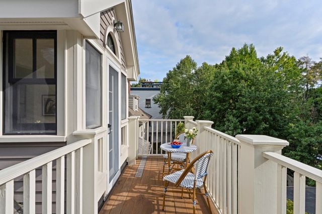 25-27 Gray Street 27, Cambridge, MA 02138