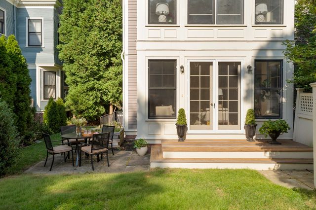 25-27 Gray Street 27, Cambridge, MA 02138