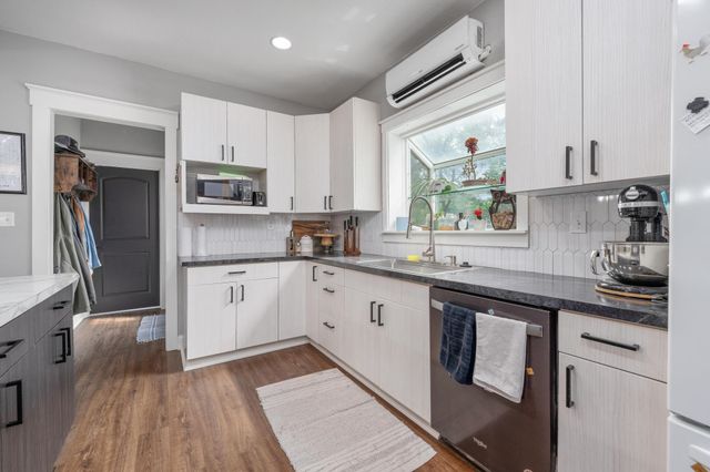 6026 W franklin, Wichita, KS 67212