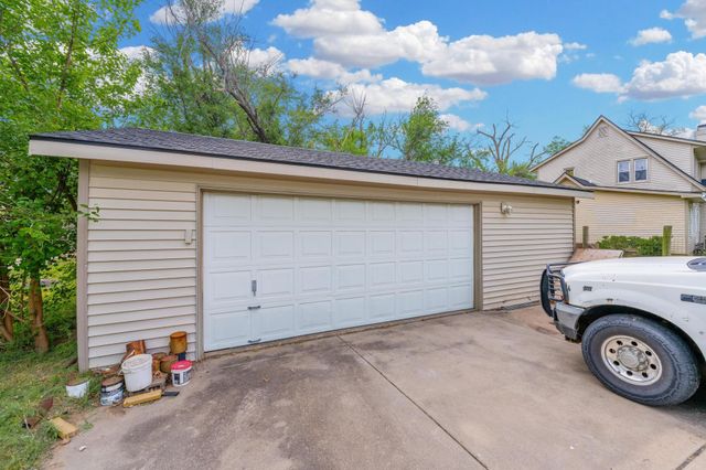 6026 W franklin, Wichita, KS 67212