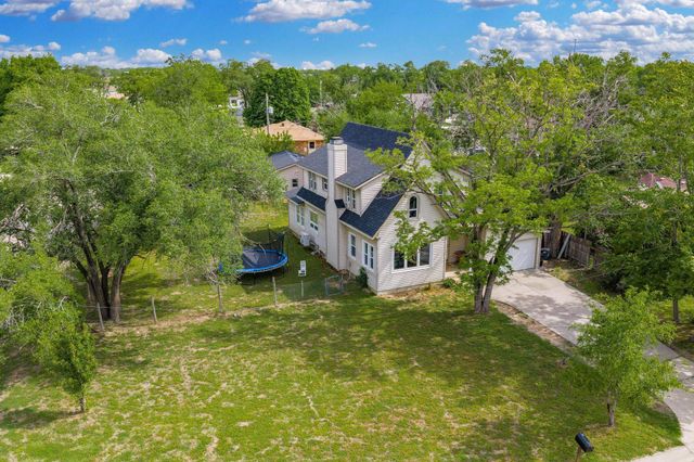 6026 W franklin, Wichita, KS 67212