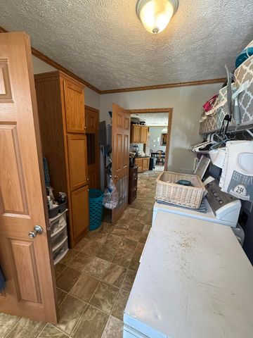 775 Slate Branch Road, Crab Orchard, KY 40419