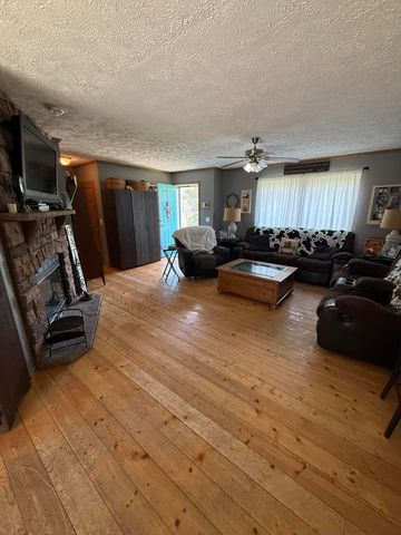 775 Slate Branch Road, Crab Orchard, KY 40419