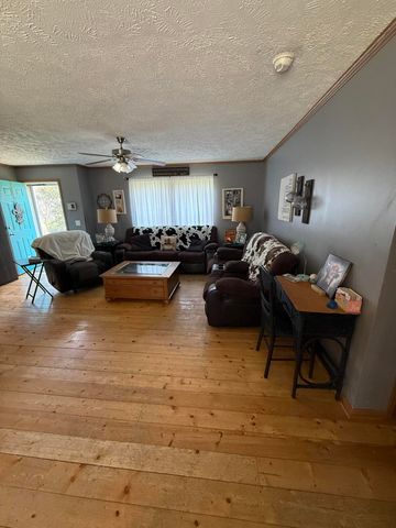 775 Slate Branch Road, Crab Orchard, KY 40419