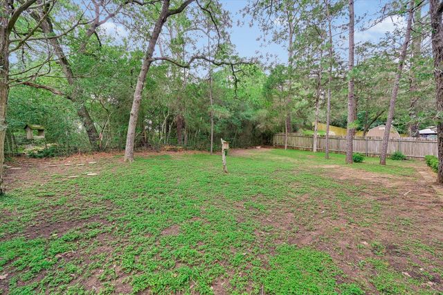 274 Akaloa DR, Bastrop, TX 78602