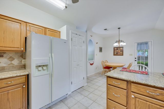 274 Akaloa DR, Bastrop, TX 78602