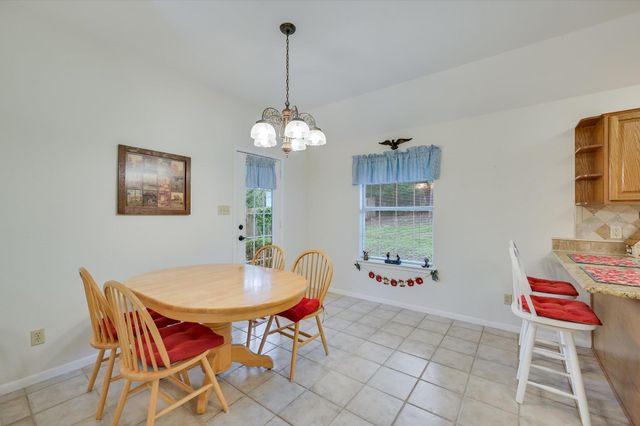274 Akaloa DR, Bastrop, TX 78602