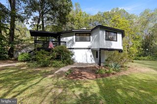 315 STRATFORD CIR, Locust Grove, VA 22508