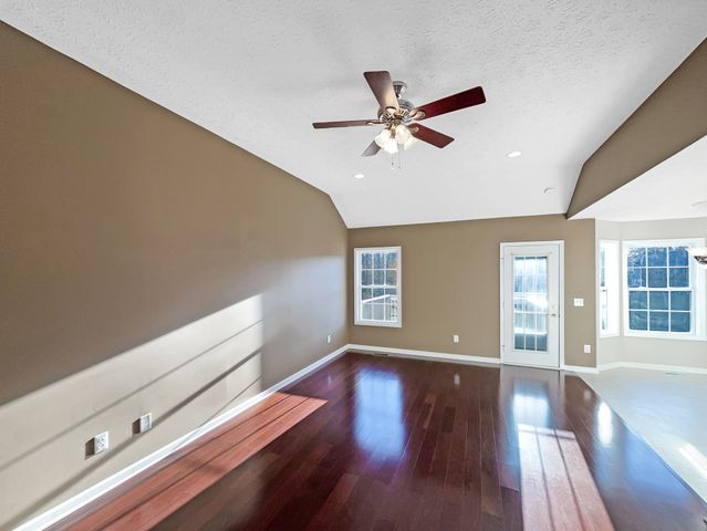 610 Chestnut Ct, Springfield, TN 37172